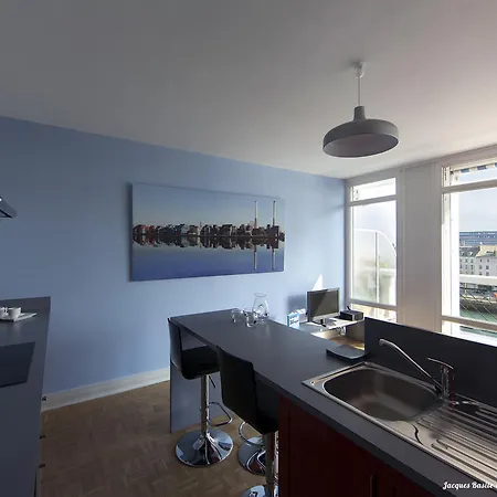 Escale Quai George V